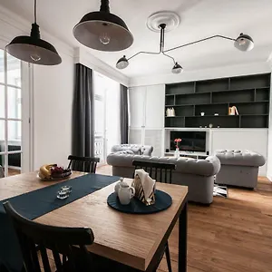 Oomph Koszyki Luxurious , Warsaw Poland